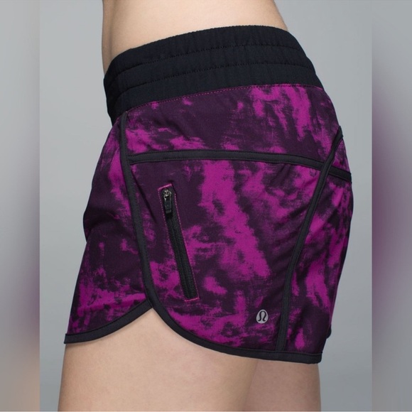 Lululemon Run Times 4-way Stretch Shorts Breezie Regal Plum Black Size 4 - Picture 10 of 13